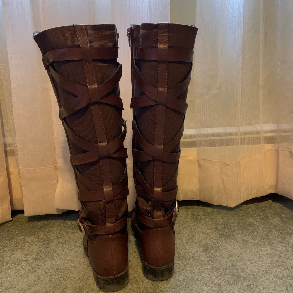 Brown boots - Picture 3 of 4